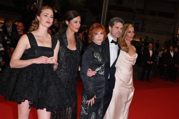 Cannes 2025 Premiere du film Dalloway Freya Mavor , Anna Mouglalis , Mylene Farmer , Yann Gozlan and CÃ cile de France Premiere of the movie Dalloway on the red carpet of the Cannes Film Festival on May 15th 2025.  Copyright: x Chassery+Courdjix