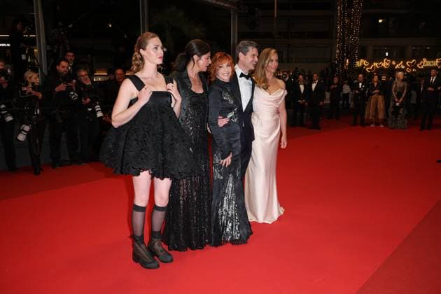 Cannes 2025 Premiere du film Dalloway Freya Mavor , Anna Mouglalis , Mylene Farmer , Yann Gozlan and CÃ cile de France Premiere of the movie Dalloway on the red carpet of the Cannes Film Festival on May 15th 2025.  Copyright: x Chassery+Courdjix