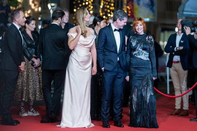 78eme Festival International du Film de Cannes Montée des marches du film Dalloway 78th International du Film de Cannes Red carpet with cast of Dalloway movie 444331 2025 05 15 France Farmer, Mylène Gozlan, Yann De France, Cécile  Copyright: xEstellexCarlierx xStarfacex STAR_444331_026