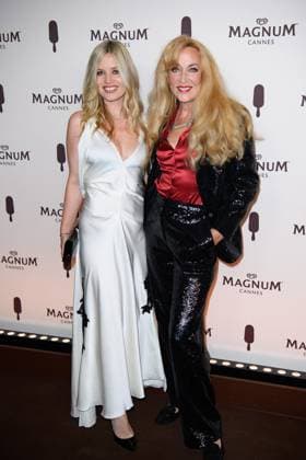 Cannes Magnum Party NG Georgia May Jagger and Jerry Hall attending the Magnum Party Photocall at Magnum Beach in Cannes, France on May 15 2025 as part of the 78th Cannes Film Festival. Photo by Nicolas Genin ABACAPRESS.COM Cannes France  Copyright: xGeninxNicolas ABACAx