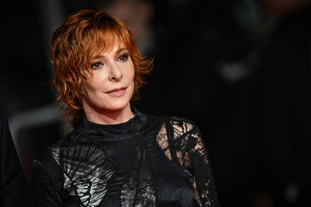 78eme Festival International du Film de Cannes Montée des marches du film Dalloway Festival de Cannes 2025 Red carpet Dalloway Mylene Farmer 444334 2025 05 16 France  Copyright: xLionelxGuericolas MPPx STAR_444334_024