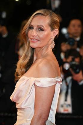 78eme Festival International du Film de Cannes Montée des marches du film Dalloway Festival de Cannes 2025 Red carpet Dalloway Cecile De France 444334 2025 05 16 France  Copyright: xLionelxGuericolas MPPx STAR_444334_075
