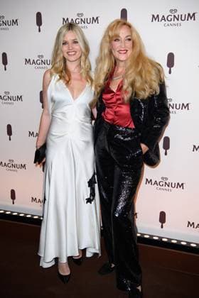 Cannes Magnum Party NG Georgia May Jagger and Jerry Hall attending the Magnum Party Photocall at Magnum Beach in Cannes, France on May 15 2025 as part of the 78th Cannes Film Festival. Photo by Nicolas Genin ABACAPRESS.COM Cannes France  Copyright: xGeninxNicolas ABACAx