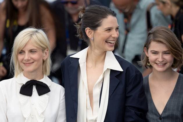 The Wonderers , Photocall in Cannes, 15 05 2025 Cannes, France 15 5 2024 MŽlanie Laurent, JosŽphine Japy and Sarah Pachoud during the Photocall for QUI BRILLE AU COMBAT THE WONDERERS during the 78 Cannes International Film Festival The Film Festival takes place from May 13 to 24, 2025 Cannes Palais des Festivals et des Cong France Copyright: xChristianxEnderx