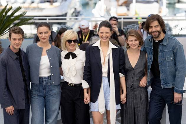 The Wonderers , Photocall in Cannes, 15 05 2025 Cannes, France 15 5 2024 FŽlix Kysyl, Angelina Woreth, MŽlanie Laurent, JosŽphine Japy, Sarah Pachoud and Pierre Yves Cardinal during the Photocall for QUI BRILLE AU COMBAT THE WONDERERS during the 78 Cannes International Film Festival The Film Festival takes place from May 13 to 24, Copyright: xChristianxEnderx