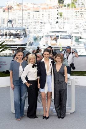 The Wonderers , Photocall in Cannes, 15 05 2025 Cannes, France 15 5 2024 Angelina Woreth, MŽlanie Laurent, JosŽphine Japy, Sarah Pachoud during the Photocall for QUI BRILLE AU COMBAT THE WONDERERS during the 78 Cannes International Film Festival The Film Festival takes place from May 13 to 24, 2025 Cannes Palais des Festivals et des Cong France Copyright: xChristianxEnderx