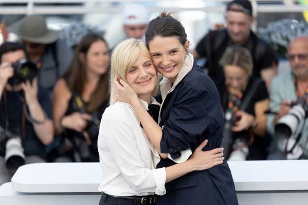 The Wonderers , Photocall in Cannes, 15 05 2025 Cannes, France 15 5 2024 MŽlanie Laurent and JosŽphine Japy during the Photocall for QUI BRILLE AU COMBAT THE WONDERERS during the 78 Cannes International Film Festival The Cannes Film Festival takes place from May 13 to 24, 2025 Cannes Palais des Festivals et des Cong France Copyright: xChristianxEnderx