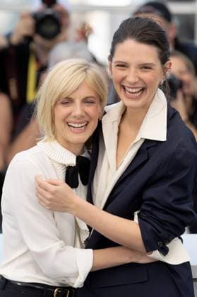 The Wonderers , Photocall in Cannes, 15 05 2025 Cannes, France 15 5 2024 MŽlanie Laurent and JosŽphine Japy during the Photocall for QUI BRILLE AU COMBAT THE WONDERERS during the 78 Cannes International Film Festival The Cannes Film Festival takes place from May 13 to 24, 2025 Cannes Palais des Festivals et des Cong France Copyright: xChristianxEnderx
