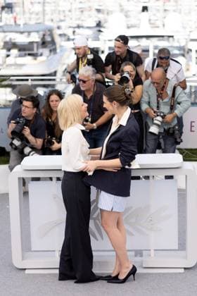 The Wonderers , Photocall in Cannes, 15 05 2025 Cannes, France 15 5 2024 MŽlanie Laurent and JosŽphine Japy during the Photocall for QUI BRILLE AU COMBAT THE WONDERERS during the 78 Cannes International Film Festival The Cannes Film Festival takes place from May 13 to 24, 2025 Cannes Palais des Festivals et des Cong France Copyright: xChristianxEnderx