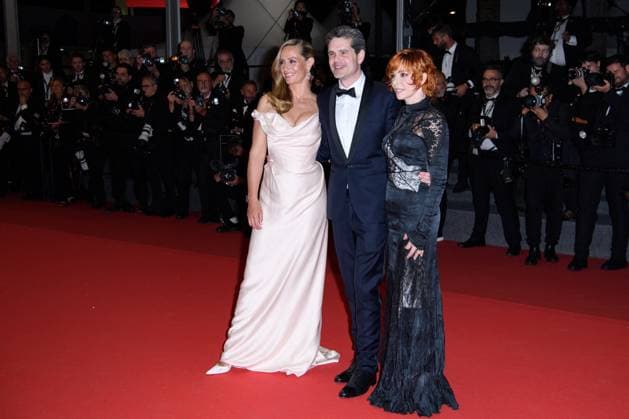 Cannes Dalloway Red Carpet NG Cecile de France, Yann Gozlan and Mylene Farmer attending the ‘Dalloway’ Screening and Red Carpet at Palais Des Festivals in Cannes, France on May 15 2025 as part of the 78th Cannes Film Festival. Photo by Nicolas Genin ABACAPRESS.COM Cannes France  Copyright: xGeninxNicolas ABACAx