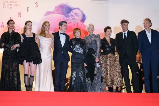 Cannes Dalloway Red Carpet NG Freya Mavor, Anna Mouglalis, Mylene Farmer, Yann Gozlan and Cecile de France attending the ‘Dalloway’ Screening and Red Carpet at Palais Des Festivals in Cannes, France on May 15 2025 as part of the 78th Cannes Film Festival. Photo by Nicolas Genin ABACAPRESS.COM Cannes France  Copyright: xGeninxNicolas ABACAx