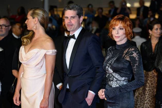 Cannes Dalloway Red Carpet NG Cecile de France, Yann Gozlan and Mylene Farmer attending the ‘Dalloway’ Screening and Red Carpet at Palais Des Festivals in Cannes, France on May 15 2025 as part of the 78th Cannes Film Festival. Photo by Nicolas Genin ABACAPRESS.COM Cannes France  Copyright: xGeninxNicolas ABACAx