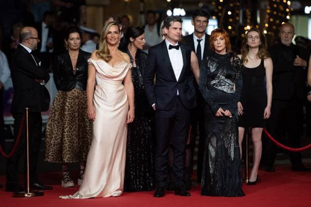 Cannes Dalloway Premiere AM Cecile de France, Yann Gozlan and Mylene Farmer attending the Dalloway red carpet in Cannes, France on May 15, 2025 as part of the 78th Cannes Film Festival. Photo by Aurore Marechal ABACAPRESS.COM Cannes France  Copyright: xMarechalxAurore ABACAx