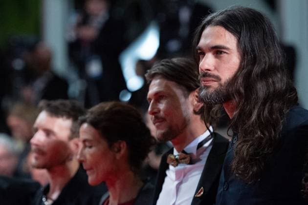 Cannes Sirat Premiere AM Stefania Gadda, a guest, Richard Bellamy, Jade Oukid, Oliver Laxe, Bruno Nunez, Sergi Lopez and Tonin Janvier attending the the Sirat red carpet in Cannes, France on May 15, 2025 as part of the 78th Cannes Film Festival. Photo by Aurore Marechal ABACAPRESS.COM Cannes France  Copyright: xMarechalxAurore ABACAx