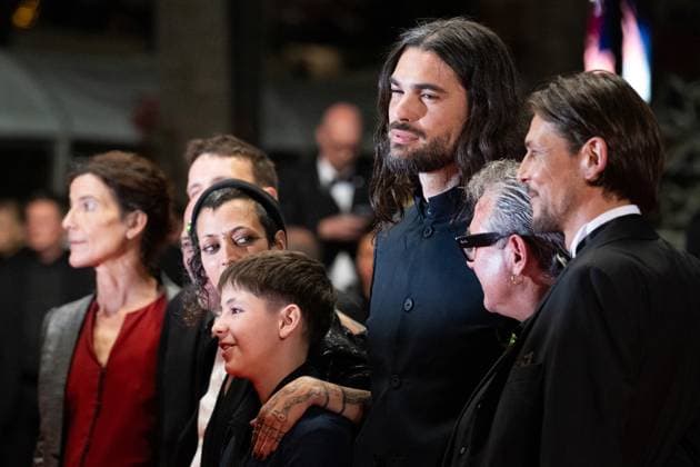 Cannes Sirat Premiere AM Stefania Gadda, a guest, Richard Bellamy, Jade Oukid, Oliver Laxe, Bruno Nunez, Sergi Lopez and Tonin Janvier attending the the Sirat red carpet in Cannes, France on May 15, 2025 as part of the 78th Cannes Film Festival. Photo by Aurore Marechal ABACAPRESS.COM Cannes France  Copyright: xMarechalxAurore ABACAx