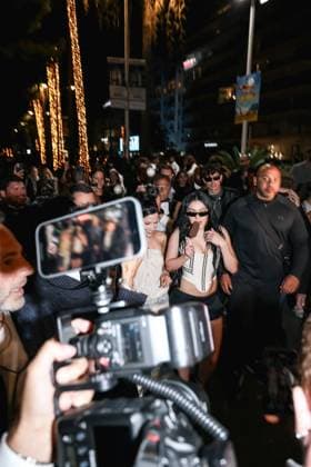 Cannes, Celebrity Sightings During Cannes Film Festival 78, Charli XCX Eats Ice Cream While Walking Down The Croisette On Her Way To The Magnum Party Cannes, Celebrity Sightings During Cannes Film Festival 78, Charli XCX Eats Ice Cream While Walking Down The Croisette On Her Way To Party Magnum. In The Photo: Charli XCX (British Singer) Milan Italy  Copyright: xIPA ABACAx