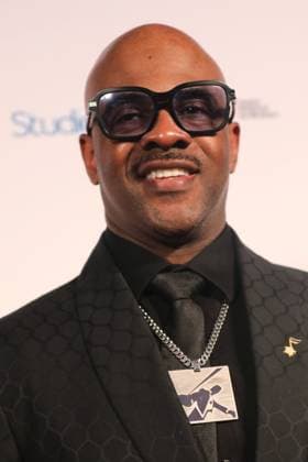 May 15, 2025, Calgary, Ab, Canada: Maestro Fresh Wes poses on the red carpet for the Canadian Music Hall of Fame ceremony in Calgary on Thursday, May 15, 2025. Calgary Canada  - ZUMAc35_ 20250515_zaf_c35_143 Copyright: xDavexChidleyx
