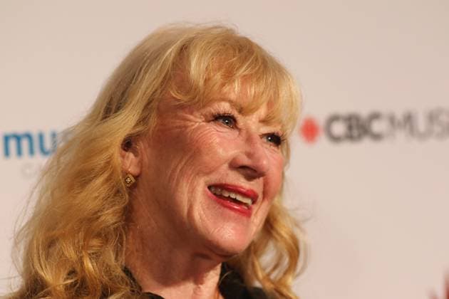 May 15, 2025, Calgary, Ab, Canada: Inductee Loreena McKennitt poses on the red carpet for the Canadian Music Hall of Fame ceremony in Calgary on Thursday, May 15, 2025. Calgary Canada  - ZUMAc35_ 20250515_zaf_c35_149 Copyright: xDavexChidleyx