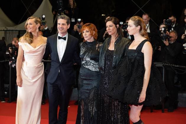 B Montée des marches du film Dalloway lors du 78ème Festival International du Film de Cannes Cécile de France, Yann Gozlan, Mylène Farmer, Anna Mouglalis, Freya Mavor Montée des marches du film Dalloway lors du 78ème Festival International du Film de Cannes, au Palais des Festivals à Cannes Le 15 mai 2025 Olivier Borde Bestimage Red carpet for the movie Dalloway during the 78th Cannes International Film Festival at the Palais des Festivals in Cannes, France On may 15th 2025 Cannes France  Copyright: xOLIVIERxBORDEx xBESTIMAGExOLIVIERxBORDEx xBESTIMAGEx