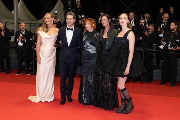 B Montée des marches du film Dalloway lors du 78ème Festival International du Film de Cannes Cécile de France, Yann Gozlan, Mylène Farmer, Anna Mouglalis, Freya Mavor Montée des marches du film Dalloway lors du 78ème Festival International du Film de Cannes, au Palais des Festivals à Cannes Le 15 mai 2025 Olivier Borde Bestimage Red carpet for the movie Dalloway during the 78th Cannes International Film Festival at the Palais des Festivals in Cannes, France On may 15th 2025 Cannes France  Copyright: xOLIVIERxBORDEx xBESTIMAGExOLIVIERxBORDEx xBESTIMAGEx