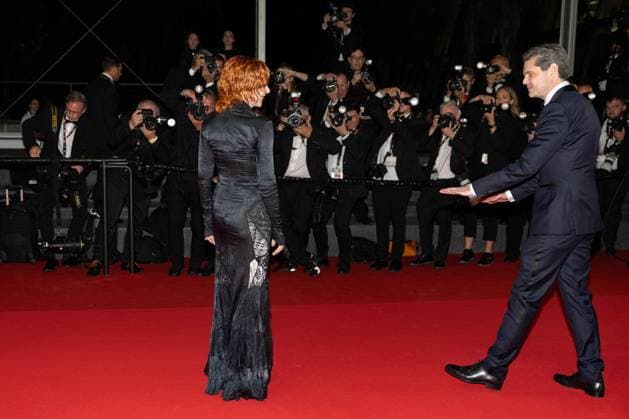 B Montée des marches du film Dalloway lors du 78ème Festival International du Film de Cannes Mylène Farmer, Yann Gozlan Montée des marches du film Dalloway lors du 78ème Festival International du Film de Cannes, au Palais des Festivals à Cannes Le 15 mai 2025 Olivier Borde Bestimage Red carpet for the movie Dalloway during the 78th Cannes International Film Festival at the Palais des Festivals in Cannes, France On may 15th 2025 Cannes France  Copyright: xOLIVIERxBORDEx xBESTIMAGExOLIVIERxBORDEx xBESTIMAGEx