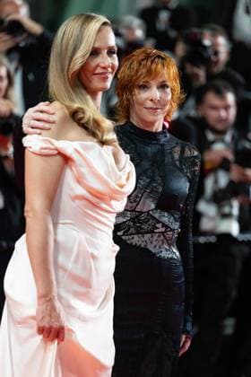 B Montée des marches du film Dalloway lors du 78ème Festival International du Film de Cannes Cécile de France, Mylène Farmer Montée des marches du film Dalloway lors du 78ème Festival International du Film de Cannes, au Palais des Festivals à Cannes Le 15 mai 2025 Olivier Borde Bestimage Red carpet for the movie Dalloway during the 78th Cannes International Film Festival at the Palais des Festivals in Cannes, France On may 15th 2025 Cannes France  Copyright: xOLIVIERxBORDEx xBESTIMAGExOLIVIERxBORDEx xBESTIMAGEx