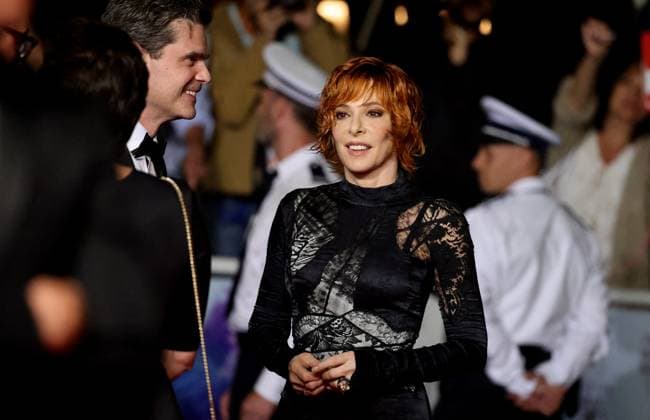 J Montée des marches du film Dalloway lors du 78ème Festival International du Film de Cannes Mylène Farmer Montée des marches du film Dalloway lors du 78ème Festival International du Film de Cannes, au Palais des Festivals à Cannes On may 15th 2025 Jacovides Moreau Bestimage Red carpet for the movie Dalloway during the 78th Cannes International Film Festival at the Palais des Festivals in Cannes, France On may 15th 2025 Cannes France  Copyright: xJACOVIDES-MOREAUx xBESTIMAGExJACOVIDES-MOREAUx xBESTIMAGEx