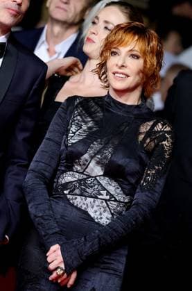 J Montée des marches du film Dalloway lors du 78ème Festival International du Film de Cannes Mylène Farmer Montée des marches du film Dalloway lors du 78ème Festival International du Film de Cannes, au Palais des Festivals à Cannes On may 15th 2025 Jacovides Moreau Bestimage Red carpet for the movie Dalloway during the 78th Cannes International Film Festival at the Palais des Festivals in Cannes, France On may 15th 2025 Cannes France  Copyright: xJACOVIDES-MOREAUx xBESTIMAGExJACOVIDES-MOREAUx xBESTIMAGEx