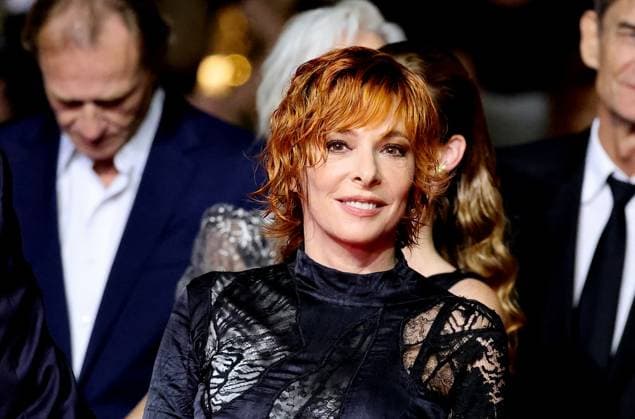 J Montée des marches du film Dalloway lors du 78ème Festival International du Film de Cannes Mylène Farmer Montée des marches du film Dalloway lors du 78ème Festival International du Film de Cannes, au Palais des Festivals à Cannes On may 15th 2025 Jacovides Moreau Bestimage Red carpet for the movie Dalloway during the 78th Cannes International Film Festival at the Palais des Festivals in Cannes, France On may 15th 2025 Cannes France  Copyright: xJACOVIDES-MOREAUx xBESTIMAGExJACOVIDES-MOREAUx xBESTIMAGEx