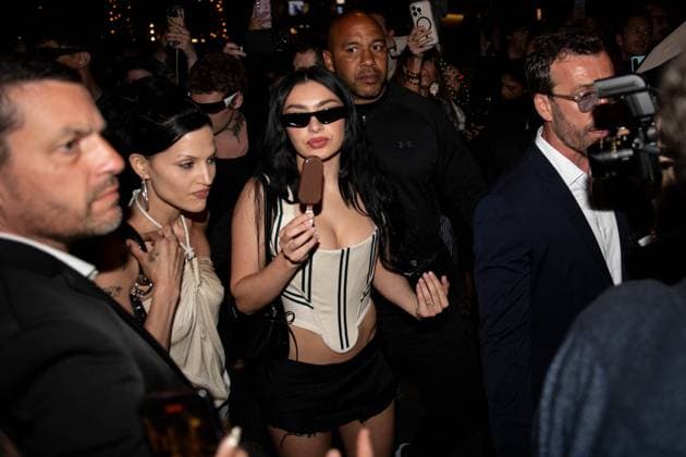 Cannes - Charli XCX Heads To Magnum Party Charli XCX heads To Magnum Party in Cannes, France on May 15, 2025, as part of the 78th Cannes film Festival. Photo by Florian Poitout ABACAPRESS.COM Cannes France  Copyright: xPoitoutxFlorian ABACAx