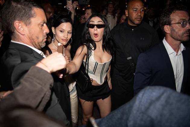 Cannes - Charli XCX Heads To Magnum Party Charli XCX heads To Magnum Party in Cannes, France on May 15, 2025, as part of the 78th Cannes film Festival. Photo by Florian Poitout ABACAPRESS.COM Cannes France  Copyright: xPoitoutxFlorian ABACAx