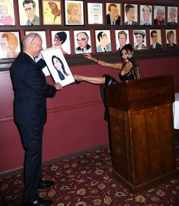 May 15, 2025, New York, Ny, United States: Max Klimavicius and Nicole Scherzinger pose together at the legendary wall of caricatures at Sardi s in New York. May 15, 2025. New York United States - ZUMAp281 20250515_zea_p281_018 Copyright: xPhotoxImagexPressx