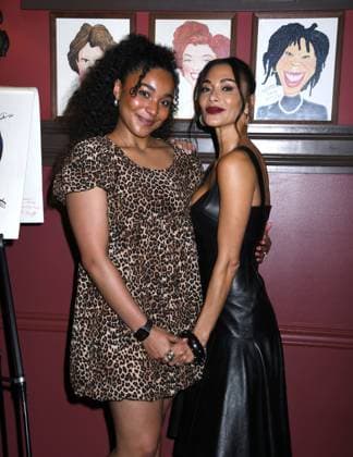 May 15, 2025, New York, Ny, United States: Grace Hodgett Young and Nicole Scherzinger pose together at the legendary wall of caricatures at Sardi s in New York. May 15, 2025. New York United States - ZUMAp281 20250515_zea_p281_011 Copyright: xPhotoxImagexPressx