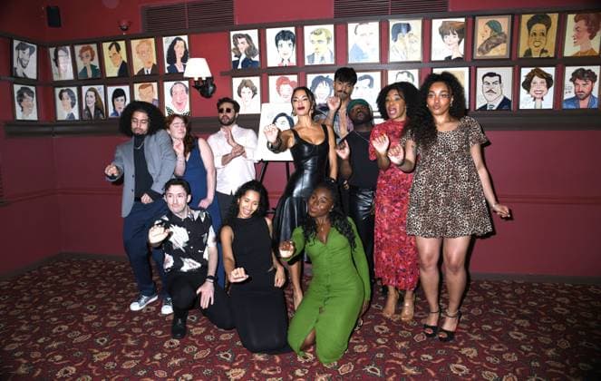 May 15, 2025, New York, Ny, United States: Nicole Scherzinger poses during a celebration for her Sardi s portrait unveiling for her Broadway debut in Sunset Blvd. at Sardi s in New York. May 15, 2025. New York United States - ZUMAp281 20250515_zea_p281_042 Copyright: xPhotoxImagexPressx