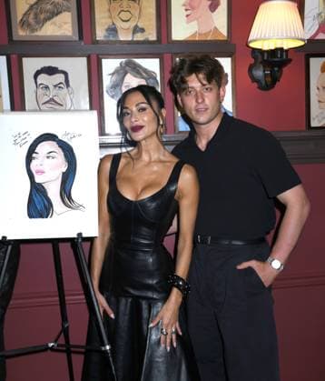 May 15, 2025, New York, Ny, United States: Nicole Scherzinger and Tom Francis pose during a celebration for her Sardi s portrait unveiling for Nicole Scherzinger s Broadway debut in Sunset Blvd. at Sardi s in New York. May 15, 2025. New York United States - ZUMAp281 20250515_zea_p281_061 Copyright: xPhotoxImagexPressx
