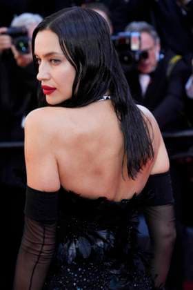 Dossier 137 (Case 137) Red Carpet - The 78th Annual Cannes Film Festival Irina Shayk attends the Dossier 137 (Case 137) red carpet at the 78th annual Cannes Film Festival at Palais des Festivals on May 15, 2025 in Cannes, France. Cannes France  Copyright: xDanielexCifalÃ x originalFilename: cifala-notitle250515_npXPp.jpg