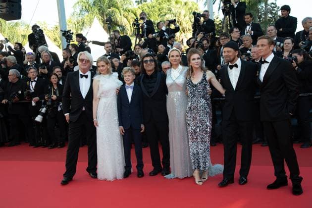 Dossier 137 red carpet in Cannes CANNES, FRANCE - MAY 15: Matthias Schweighöfer, Lars Jessen, Lisa Hagmeister, Diane Kruger, Fatih AkÄ±n, Jasper Billerbeck, Laura Tonke and Detlev Buck of Amrum attend the Dossier 137 (Case 137) red carpet at the 78th annual Cannes Film Festival at Palais des Festivals on May 15, 2025 in Cannes, France. CAP KA Kristina Afanasyeva Cannes Alpes-Maritimes France Copyright: xKristinaxAfanasyeva CapitalxPictx