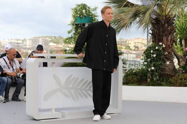 May 16, 2025, Cannes, Cote D azur, France: MATTHIAS SCHWEIGHOFER poses during the photocall for Amrum at the 78th Annual Cannes Film Festival at Palais des Festivals in Cannes, France Cannes France - ZUMAc179 20250516_zep_c179_038 Copyright: xMickaelxChavetx