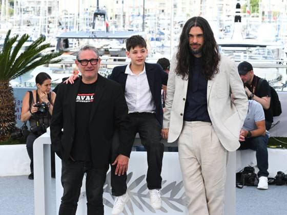 Cannes, 78th Cannes Film Festival 2025 - day 4 - Photocall of the film Sirat . Cannes, 78th Cannes Film Festival 2025 - day 4 - Photocall of the film Sirat . In the photo Sergi Lopez, Bruno Nunez, Oliver Laxe Cannes France  Copyright: xIPA ABACAx
