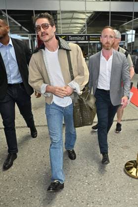 Cannes Pedro Pascal At Nice Airport JR Pedro Pascal arriving at Nice airport ahead 78th Cannes Film Festival in Nice, France on May, 16, 2025. Photo by Julien Reynaud APS-Medias ABACAPRESS.COM Nice France  Copyright: xReynaudxJulien APS-Medias ABACAx