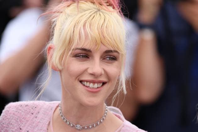 Entertainment Bilder des Tages Cannes - The Chronology Of Water Photocall Kristen Stewart posing at the The Chronology Of Water photocall in Cannes, France on May 16, 2025, as part of the 78th Cannes Film Festival. Photo by Jerome Domine ABACAPRESS.COM Cannes France  Copyright: xDominexJerome ABACAx