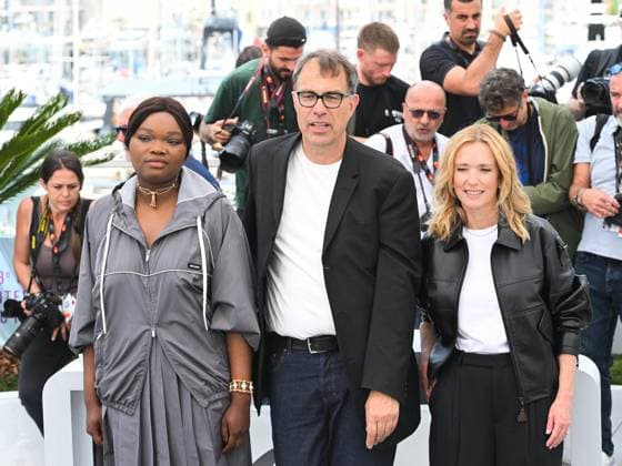 Cannes, 78th Cannes Film Festival 2025 - day 4 - Photocall of the Film Dossier 137 (case 137) Cannes, 78th Cannes Film Festival 2025 - day 4 - Photocall of the film Dossier 137 (case 137) . In the photo GUSLAGIE MALANDA, DOMINIK MOLL, LÉA DRUCKER Cannes France  Copyright: xIPA ABACAx