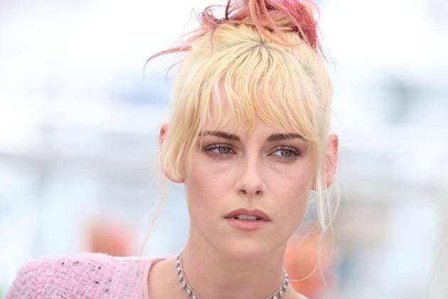 Cannes The Chronology Of Water Photocall JD Kristen Stewart posing at the The Chronology Of Water in Cannes, France on May 16, 2025, as part of the 78th Cannes Film Festival. Photo by Jerome Domine ABACAPRESS.COM Cannes France  Copyright: xDominexJerome ABACAx