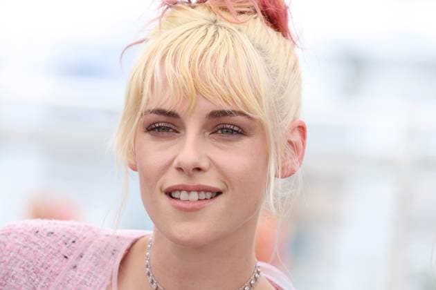 Cannes The Chronology Of Water Photocall JD Kristen Stewart posing at the The Chronology Of Water in Cannes, France on May 16, 2025, as part of the 78th Cannes Film Festival. Photo by Jerome Domine ABACAPRESS.COM Cannes France  Copyright: xDominexJerome ABACAx