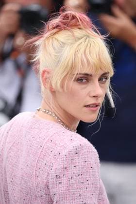 Cannes The Chronology Of Water Photocall JD Kristen Stewart posing at the The Chronology Of Water in Cannes, France on May 16, 2025, as part of the 78th Cannes Film Festival. Photo by Jerome Domine ABACAPRESS.COM Cannes France  Copyright: xDominexJerome ABACAx