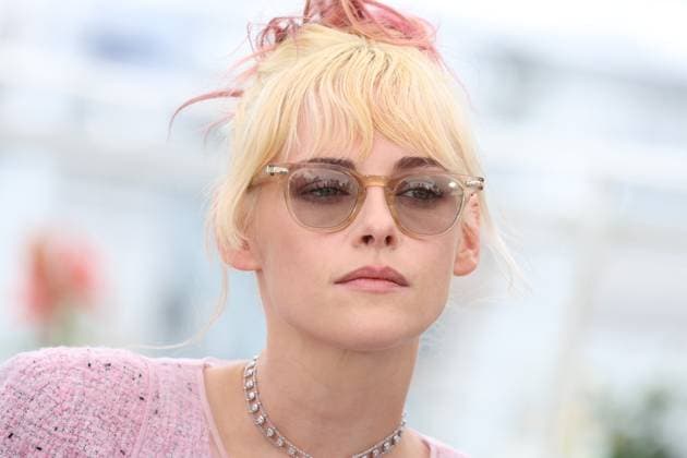 Cannes The Chronology Of Water Photocall JD Kristen Stewart posing at the The Chronology Of Water in Cannes, France on May 16, 2025, as part of the 78th Cannes Film Festival. Photo by Jerome Domine ABACAPRESS.COM Cannes France  Copyright: xDominexJerome ABACAx