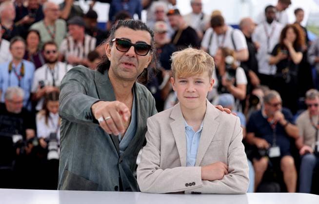 Photocall du film Amrum lors du 78ème Festival International du Film de Cannes Fatih Akin, Jasper Ole Billerbeck Photocall of the film Amrum during the 78th Cannes International Film Festival on May 16, 2025 Jacovides Moreau Bestimage Photocall of the film Amrum during the 78th Cannes International Film Festival on May 16, 2025 Cannes France  Copyright: xJACOVIDES-MOREAUx xBESTIMAGExJACOVIDES-MOREAUx xBESTIMAGEx