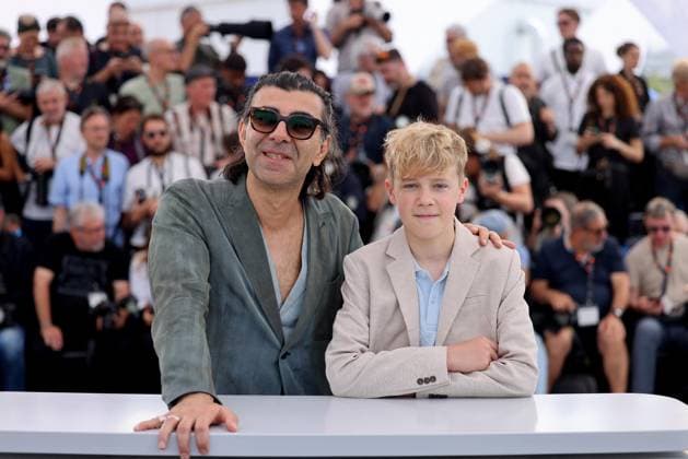 Photocall du film Amrum lors du 78ème Festival International du Film de Cannes Fatih Akin, Jasper Ole Billerbeck Photocall of the film Amrum during the 78th Cannes International Film Festival on May 16, 2025 Jacovides Moreau Bestimage Photocall of the film Amrum during the 78th Cannes International Film Festival on May 16, 2025 Cannes France  Copyright: xJACOVIDES-MOREAUx xBESTIMAGExJACOVIDES-MOREAUx xBESTIMAGEx