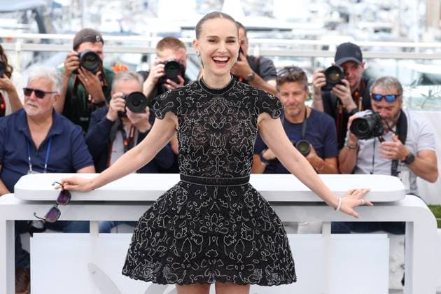 Cannes Arco Photocall JD Natalie Portman posing at the Arco in Cannes, France on May 16, 2025, as part of the 78th Cannes Film Festival. Photo by Jerome Domine ABACAPRESS.COM Cannes France  Copyright: xDominexJerome ABACAx