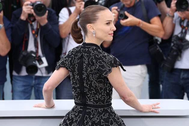 Cannes Arco Photocall JD Natalie Portman posing at the Arco in Cannes, France on May 16, 2025, as part of the 78th Cannes Film Festival. Photo by Jerome Domine ABACAPRESS.COM Cannes France  Copyright: xDominexJerome ABACAx